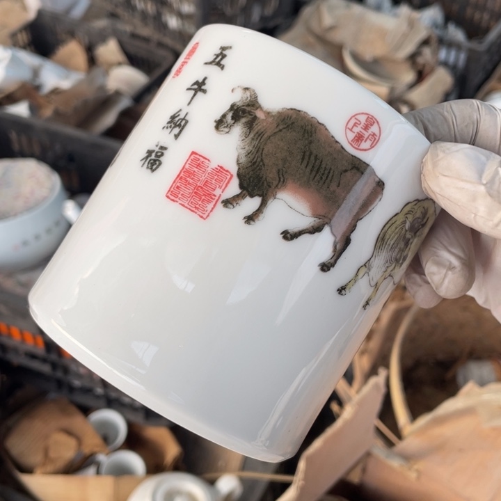 其他盘子碗砂锅都有