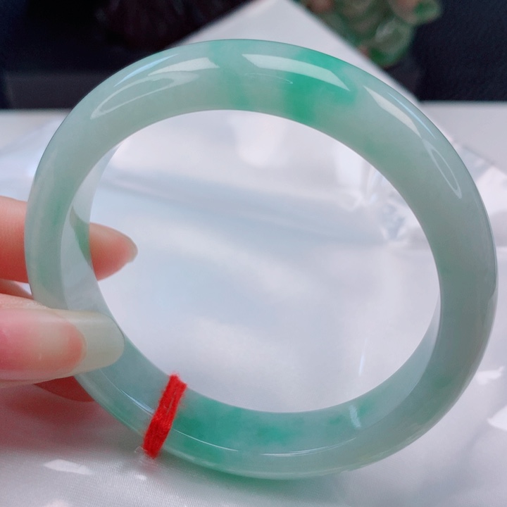 翡翠未镶嵌手镯55圈