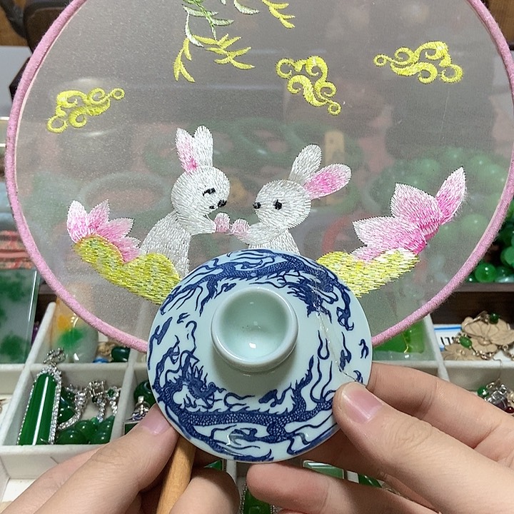 瓷片哈哈姐姐斤斤计较