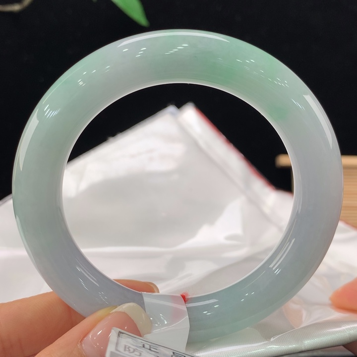翡翠手镯未镶嵌111-2244