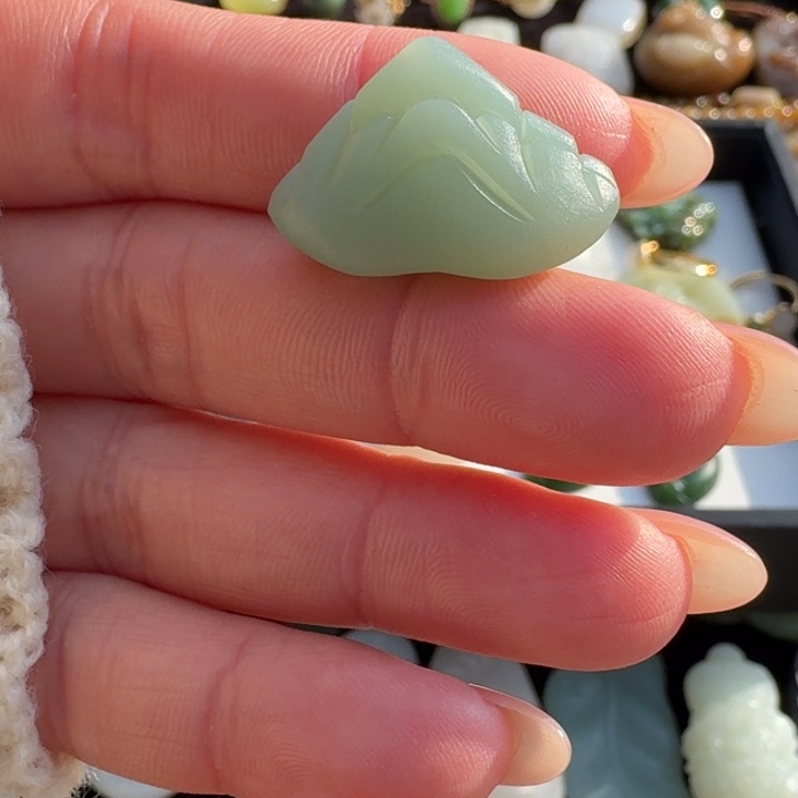 小***子和田玉未镶嵌颈饰荣浩