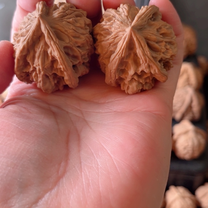 r***f吊坠文玩核桃文玩