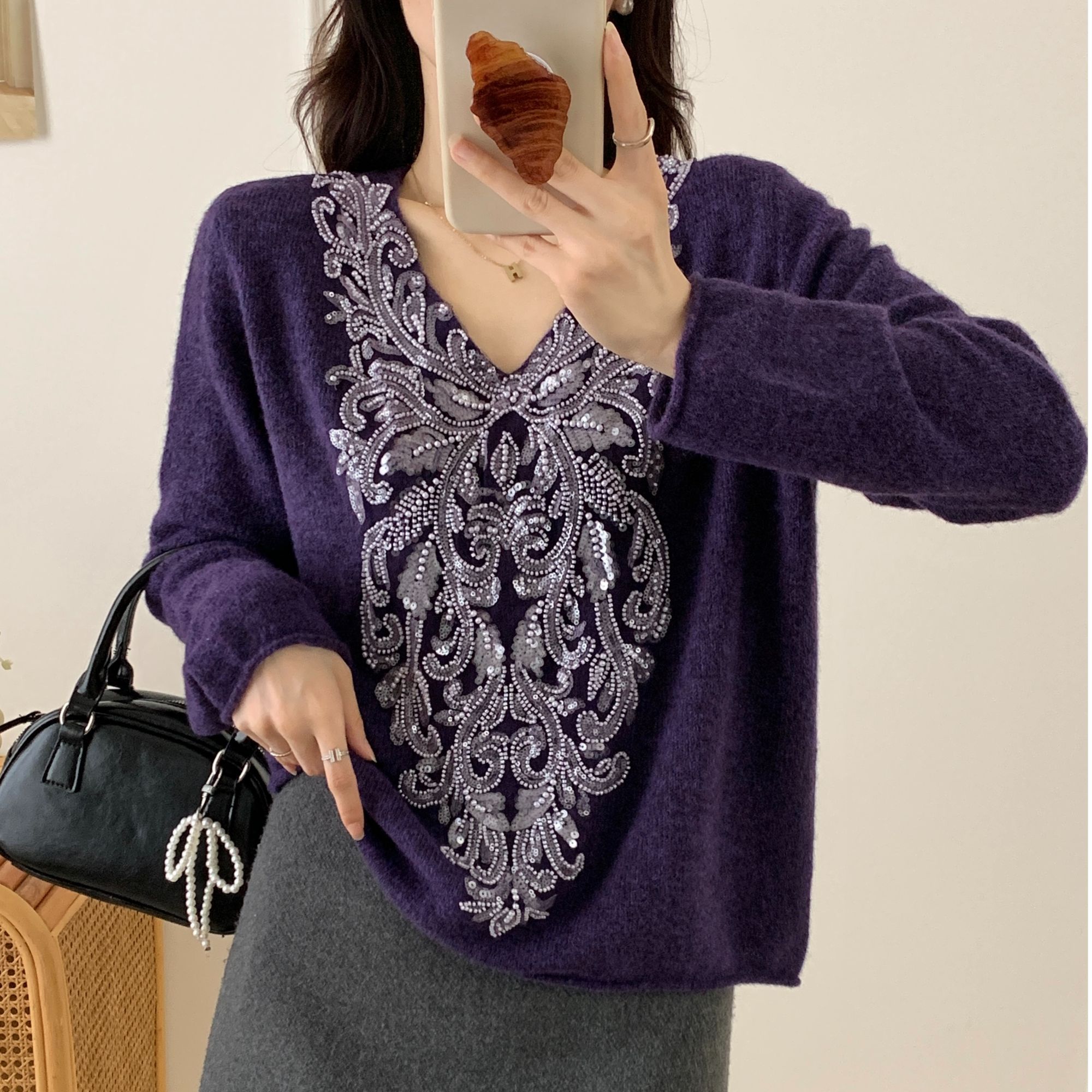 V领羊驼打底衫女内搭高级感高弹力针织衫上衣保暖羊毛百搭打底衫