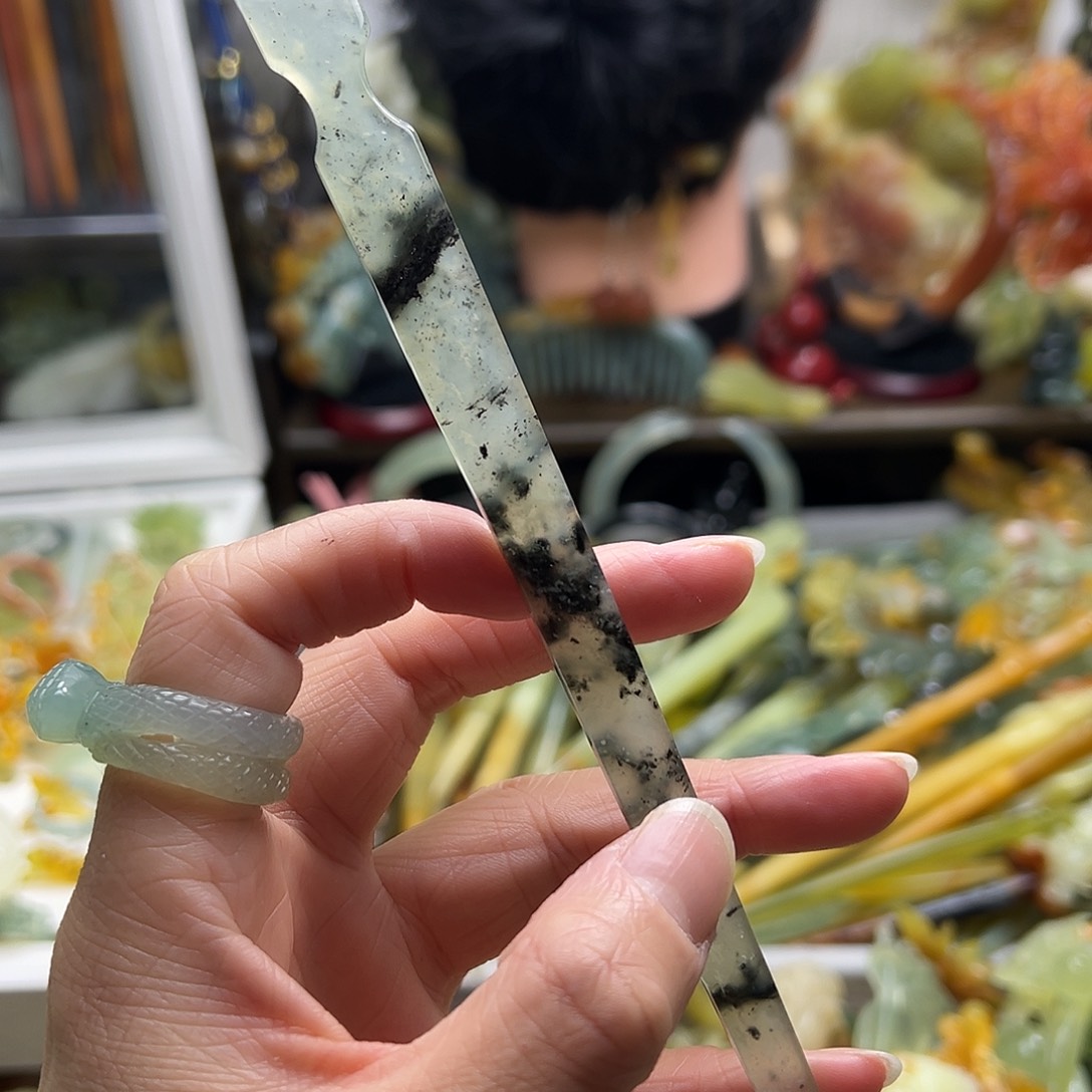 蛇纹石玉发饰合金