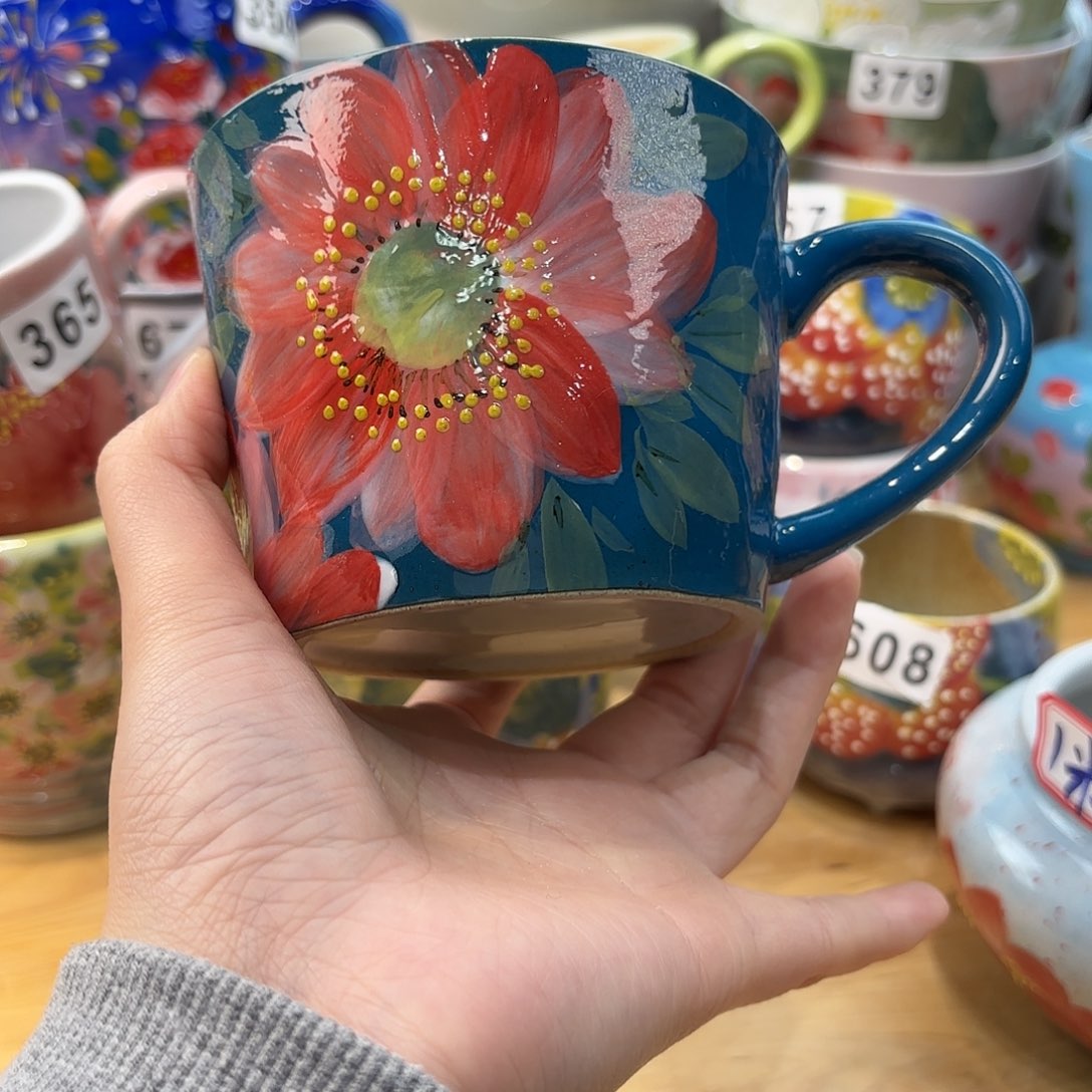 瓷片兔兔盖茨。兔兔