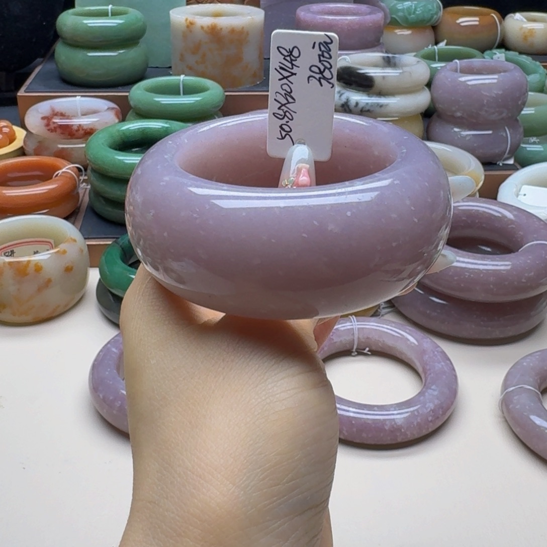 睡***饱石英岩玉未镶嵌手镯