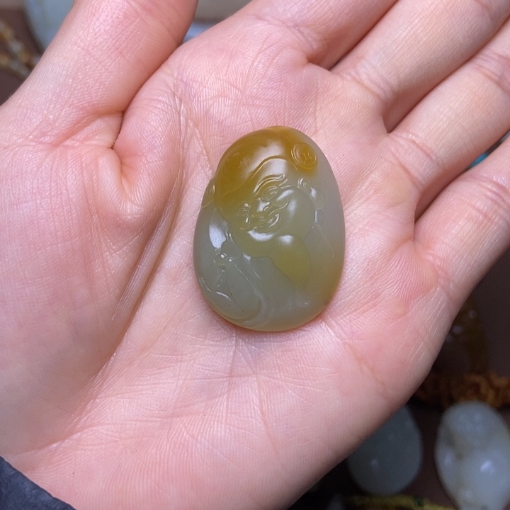 和田玉颈饰未镶嵌