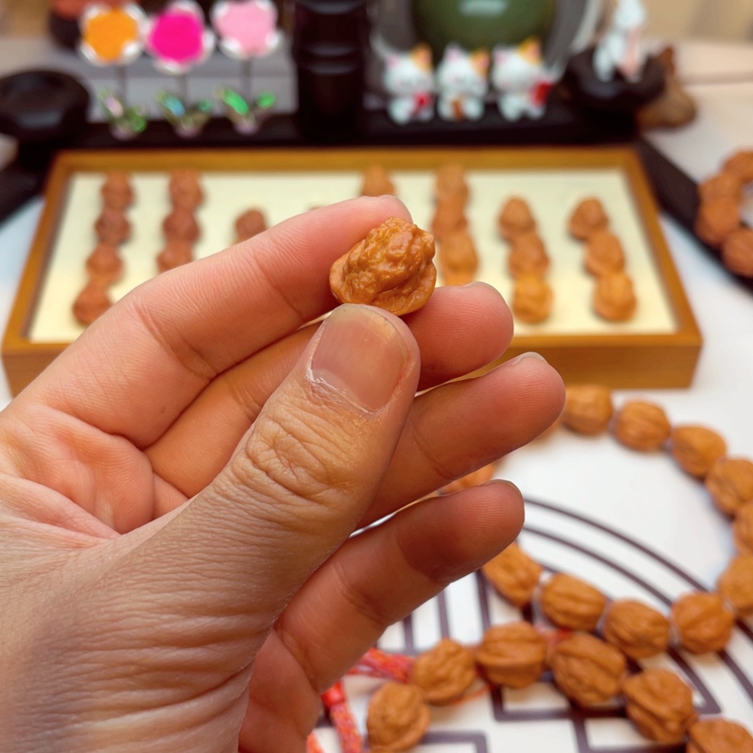 文玩核桃手串奔***台蛤蟆头