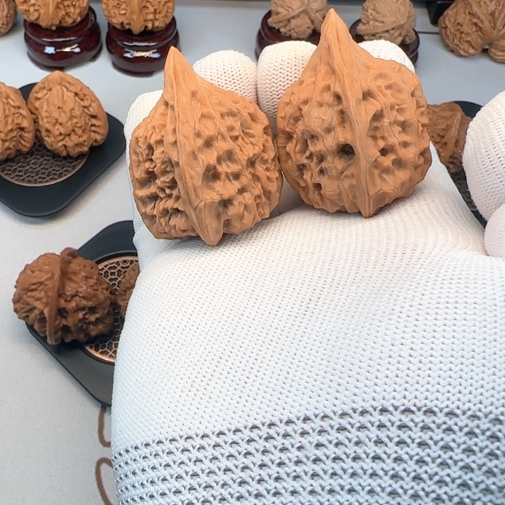 文玩核桃吊坠大沽石