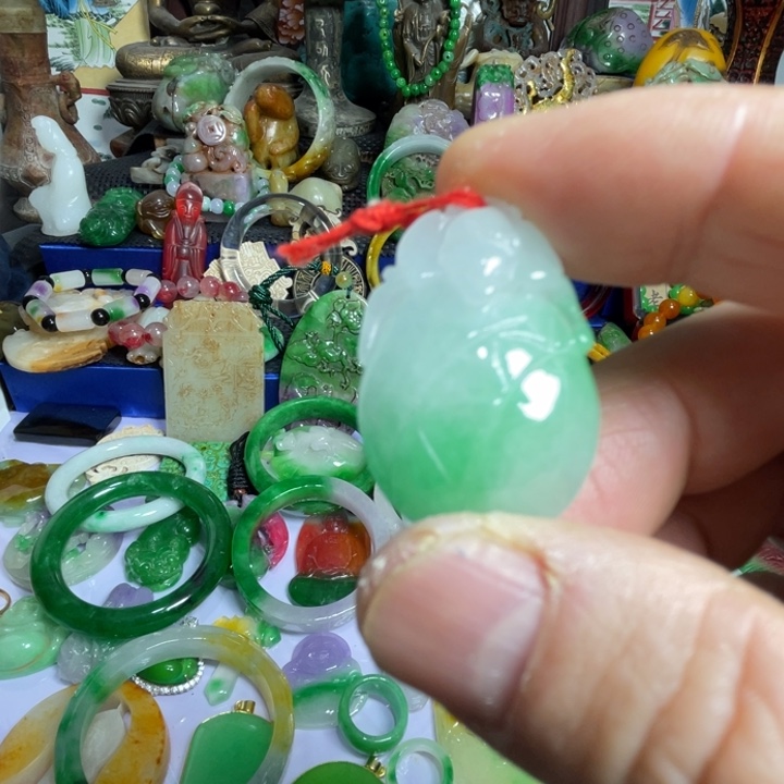 滴血莲花菩提吊坠