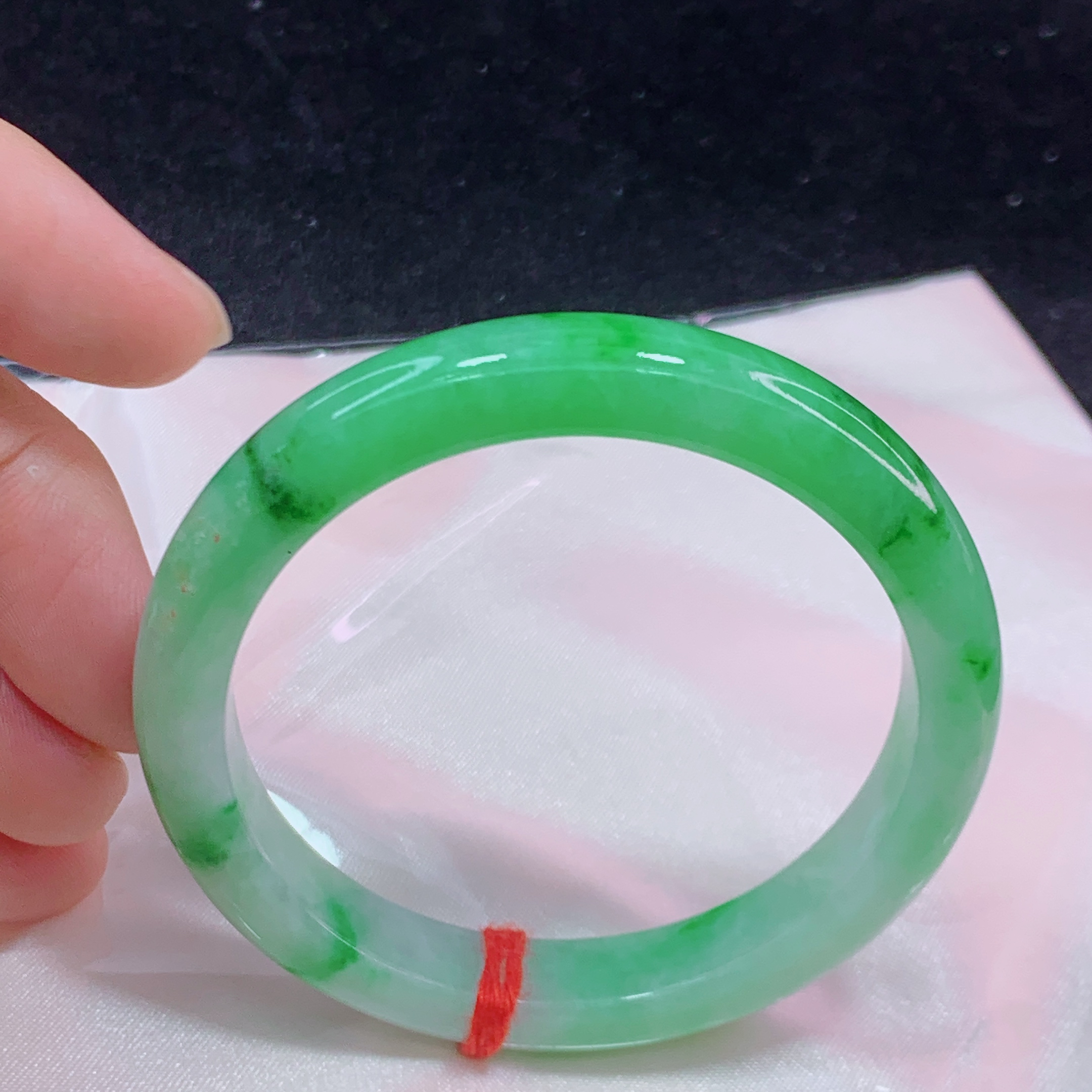 缅甸天然A货翡翠手镯冰透正阳绿5354圈口