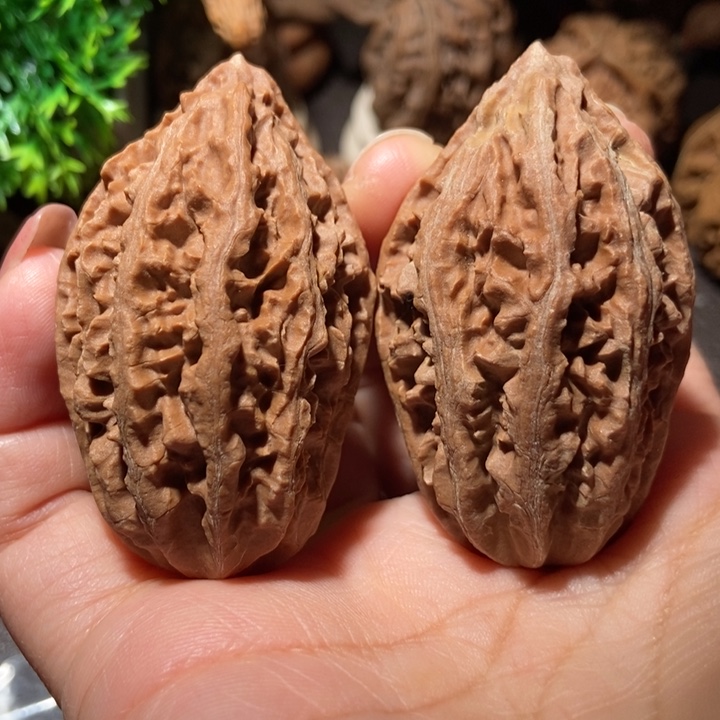 把件文玩核桃东北楸子小雪60