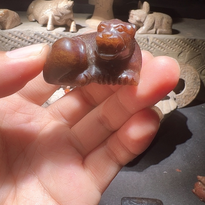 和田玉（糖玉）未镶嵌颈饰东**段