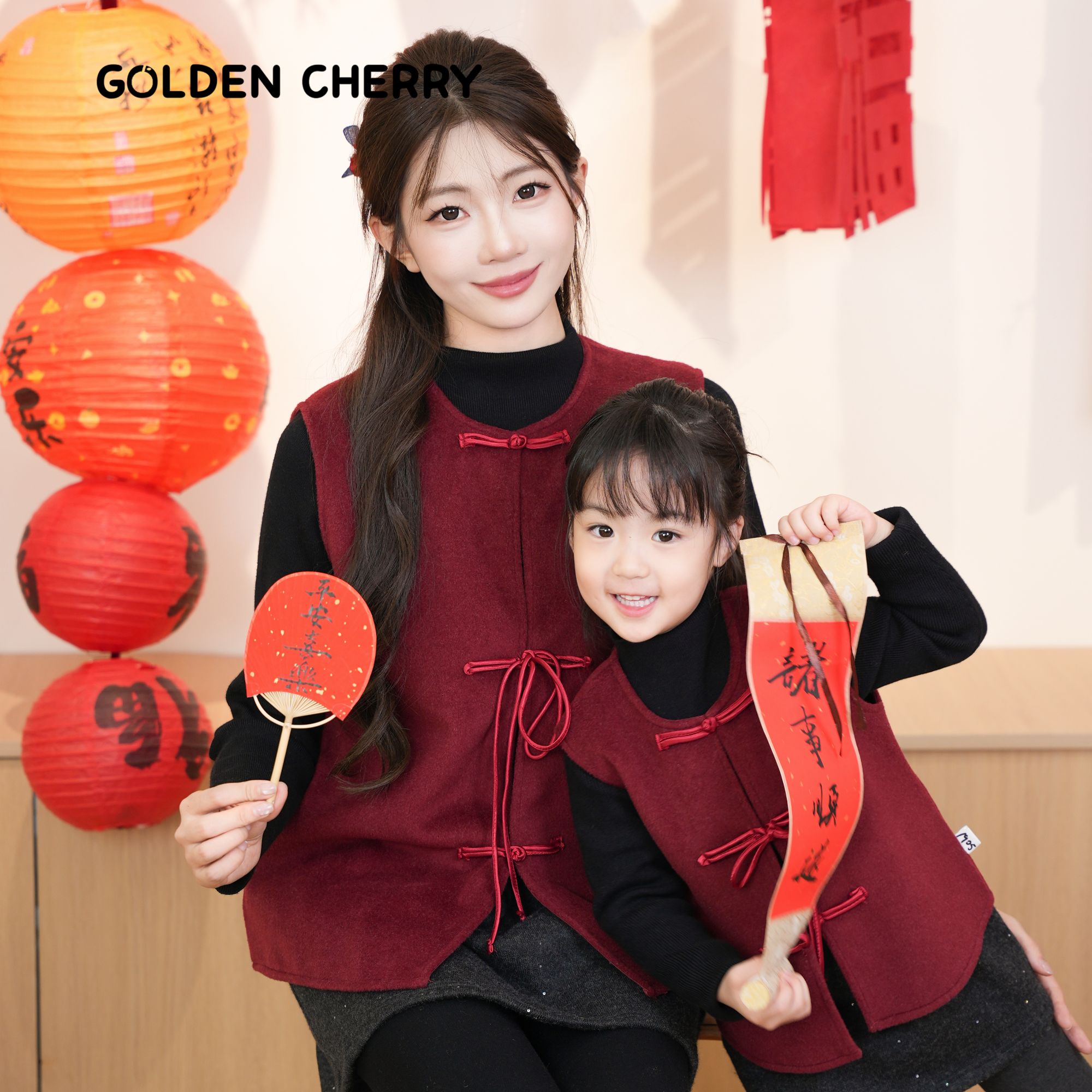 24【金樱桃】小童亲子红色盘扣三粒扣马甲QDD1905