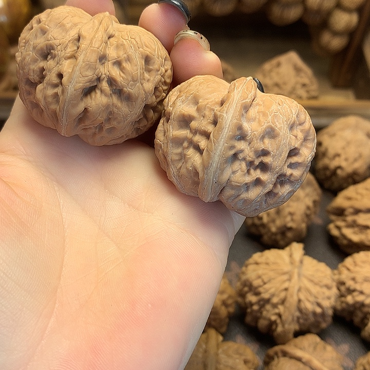 文玩核桃吊坠平谷元宝