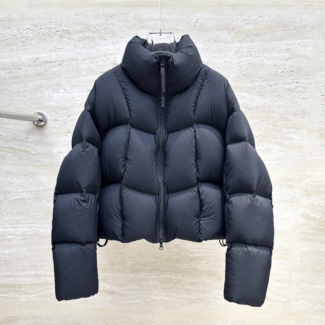 浅娅90白鸭绒加厚立领羽绒服女短款冬季外套2025年新款面包服冬装