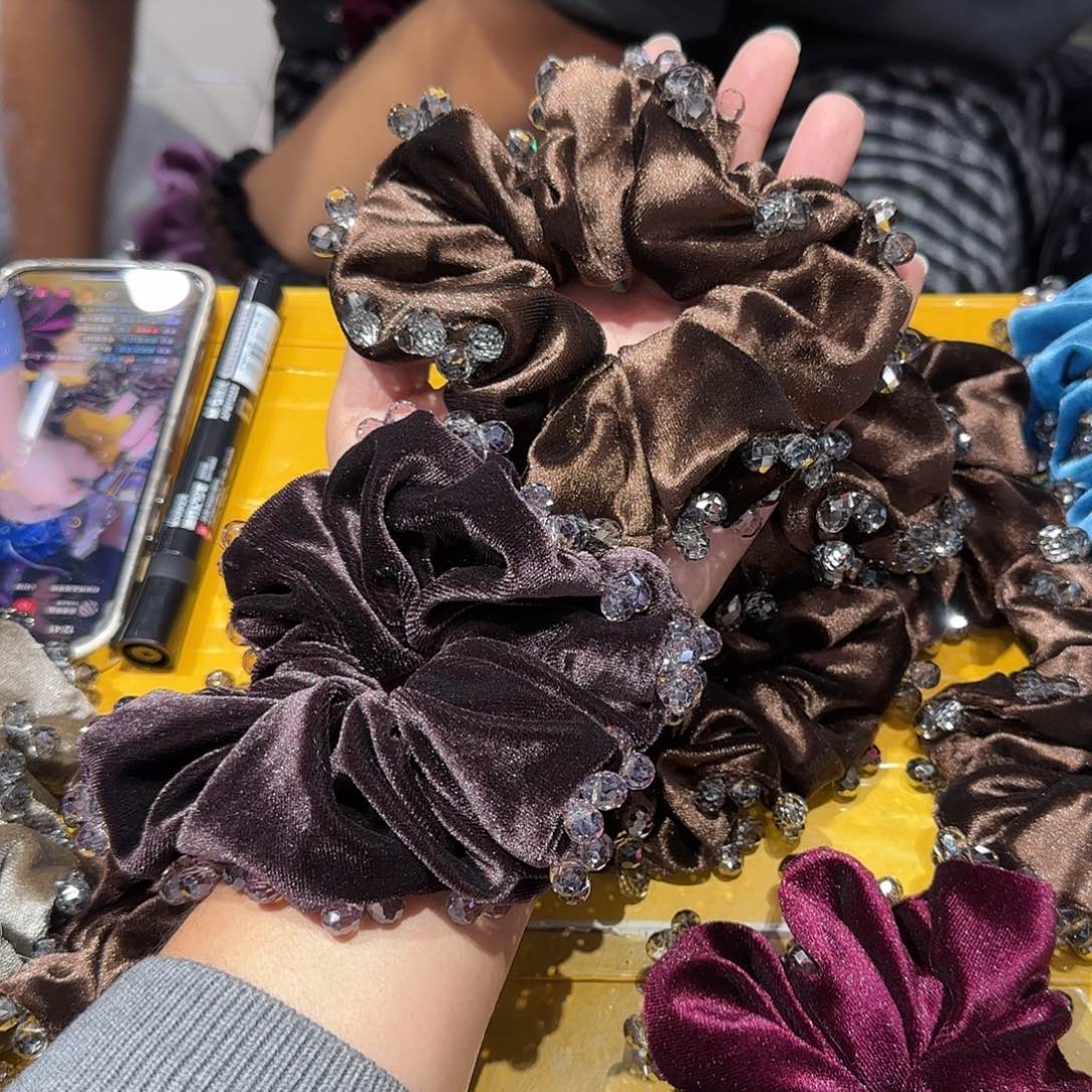 布艺非金属X01丝绒水晶钻钻肠圈咖➕紫