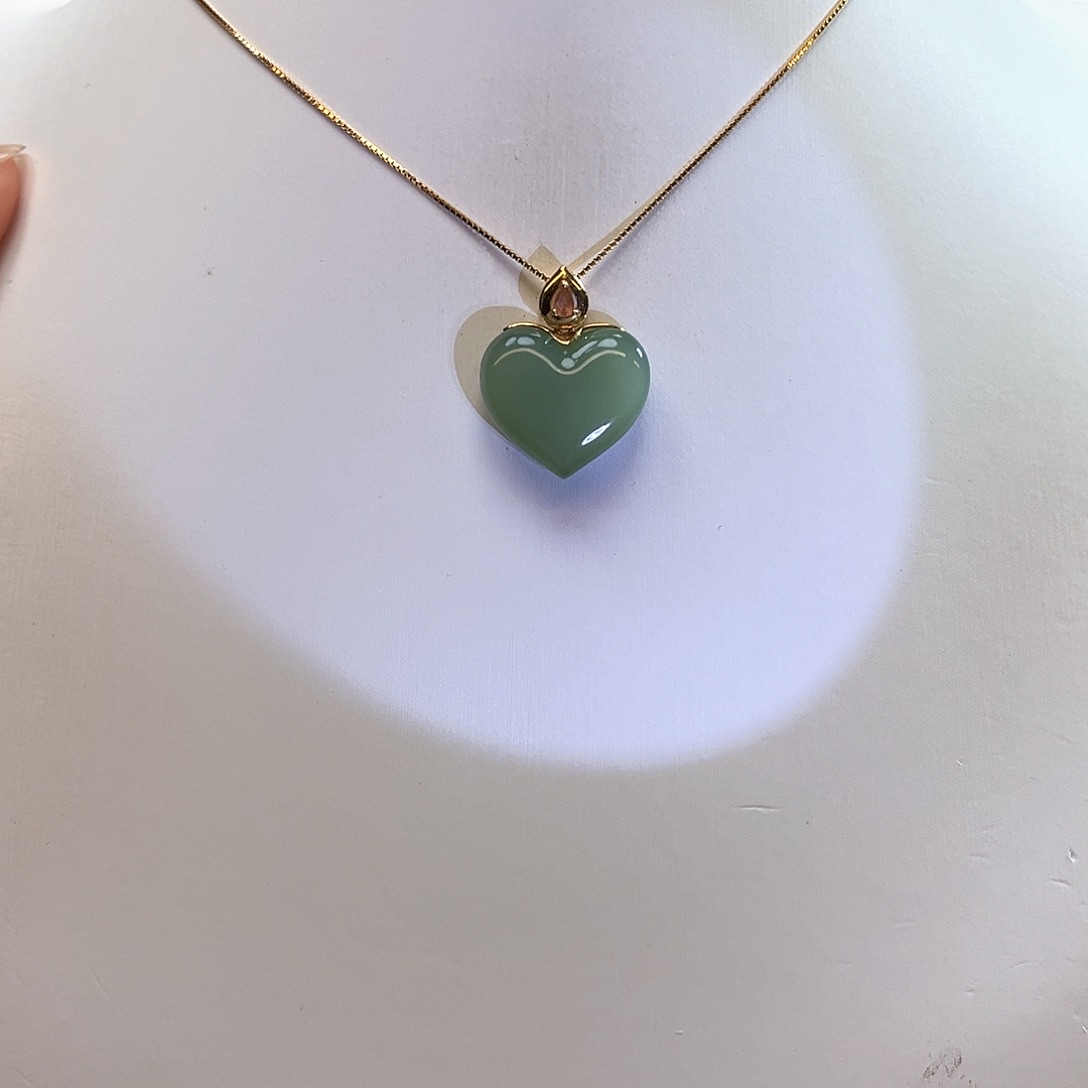 和田玉吊坠(赠链)18K金镶嵌