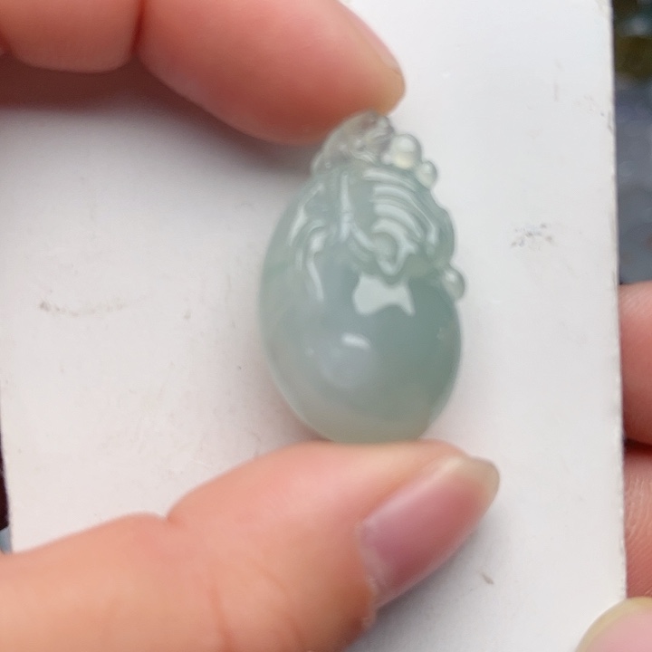 翡翠颈饰未镶嵌钱袋子