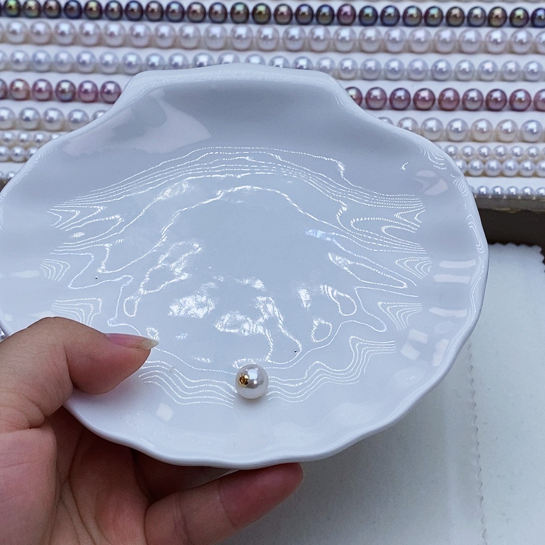 朱***未镶嵌项链淡水珍珠路路通