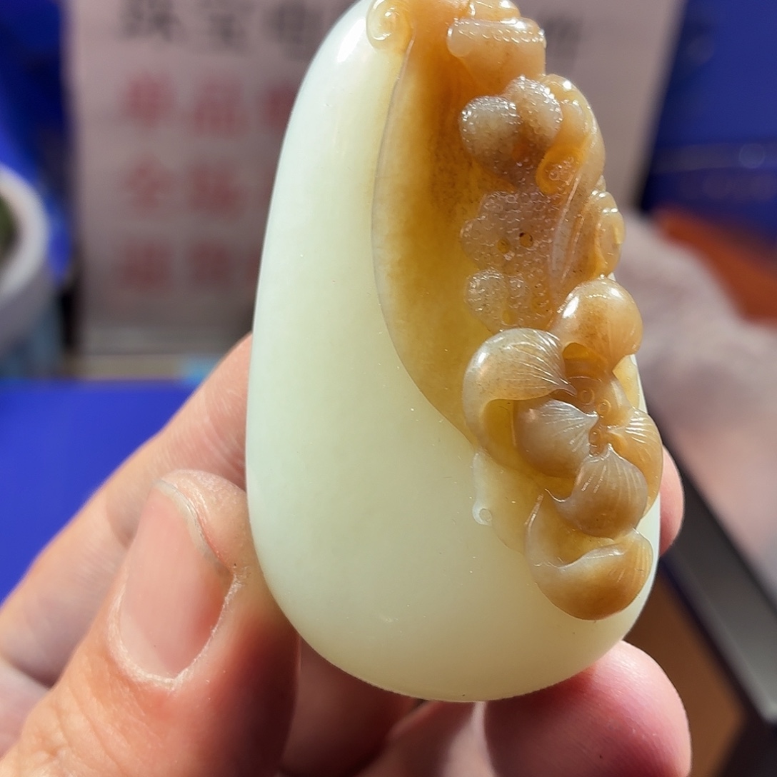 和田玉（糖玉）足银镶嵌颈饰