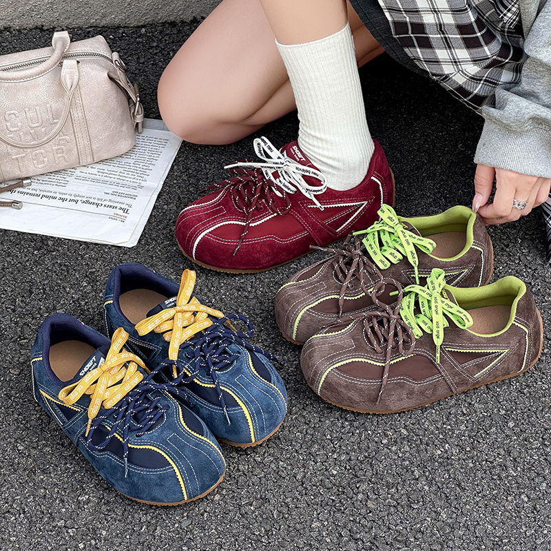 软底软面德训鞋女2025秋季新款百搭小众运动鞋丑萌内增高阿甘鞋