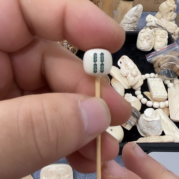 天然猛犸牙雕刻品