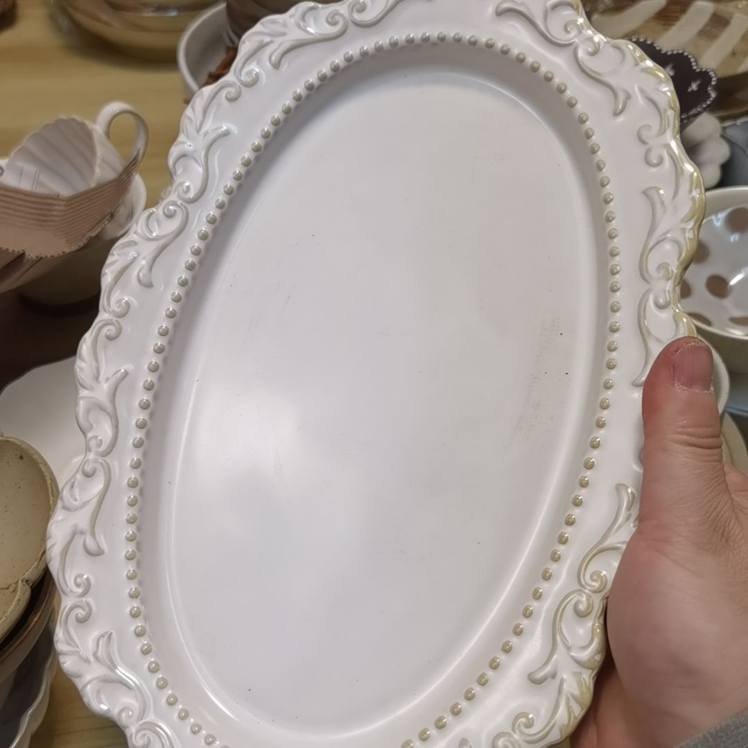 瓷片微瑕洛可可鱼盘两个一组 轻微色釉不匀