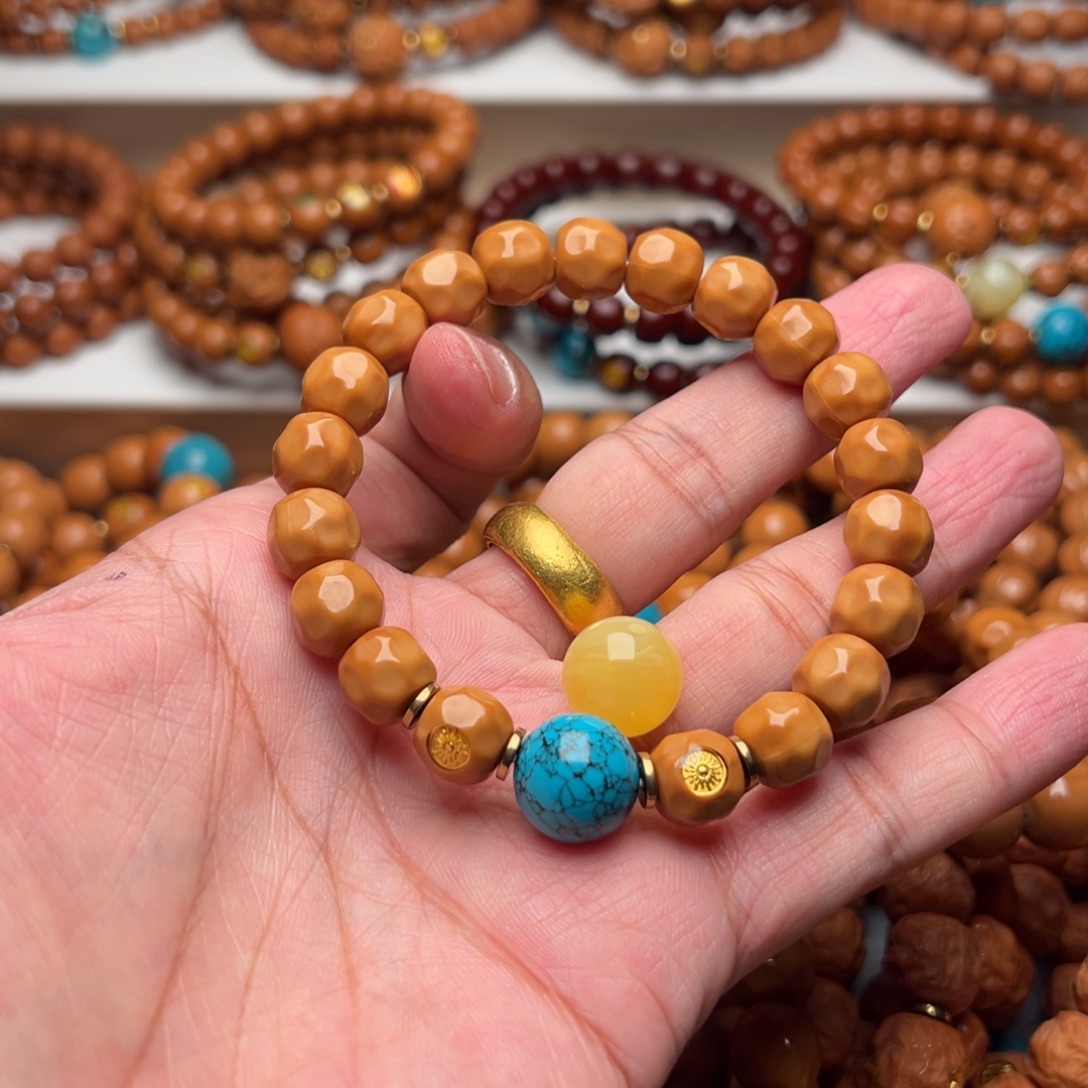 相***杰猴头核桃手串奶酪