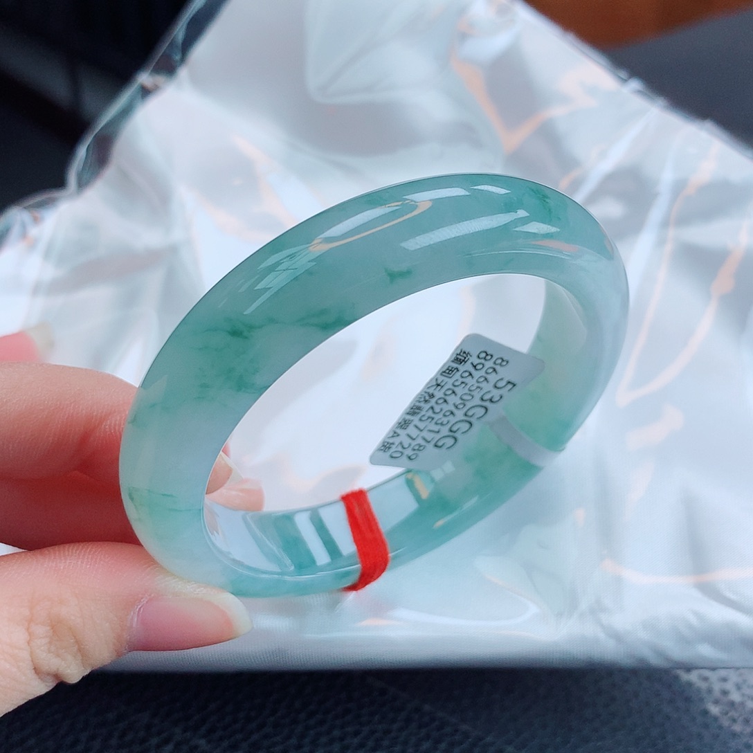 翡翠手镯未镶嵌缅甸天然翡翠a货