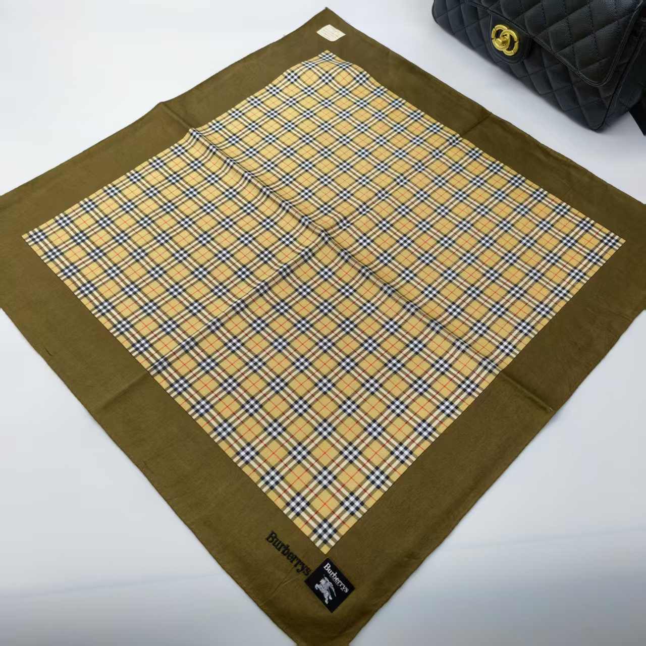 95新 BURBERRY/博柏利 海囤/巴宝莉/丝巾yy08546