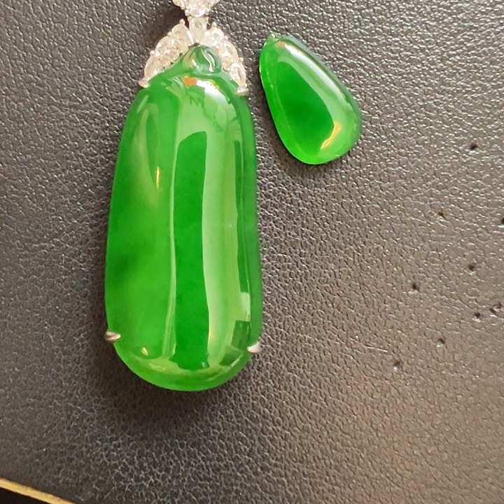 天***律定制翡翠未镶嵌瓜