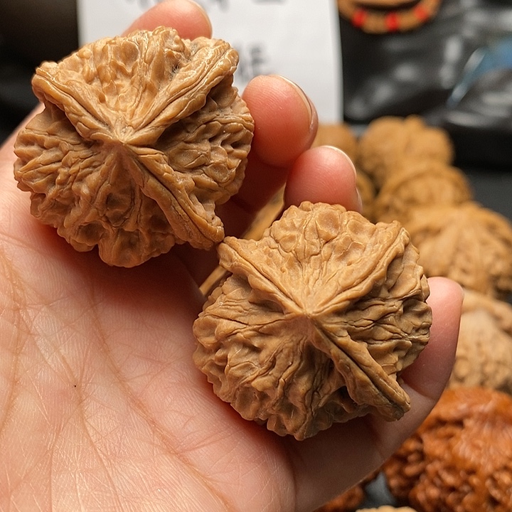 文玩核桃吊坠人丁兴旺40尺