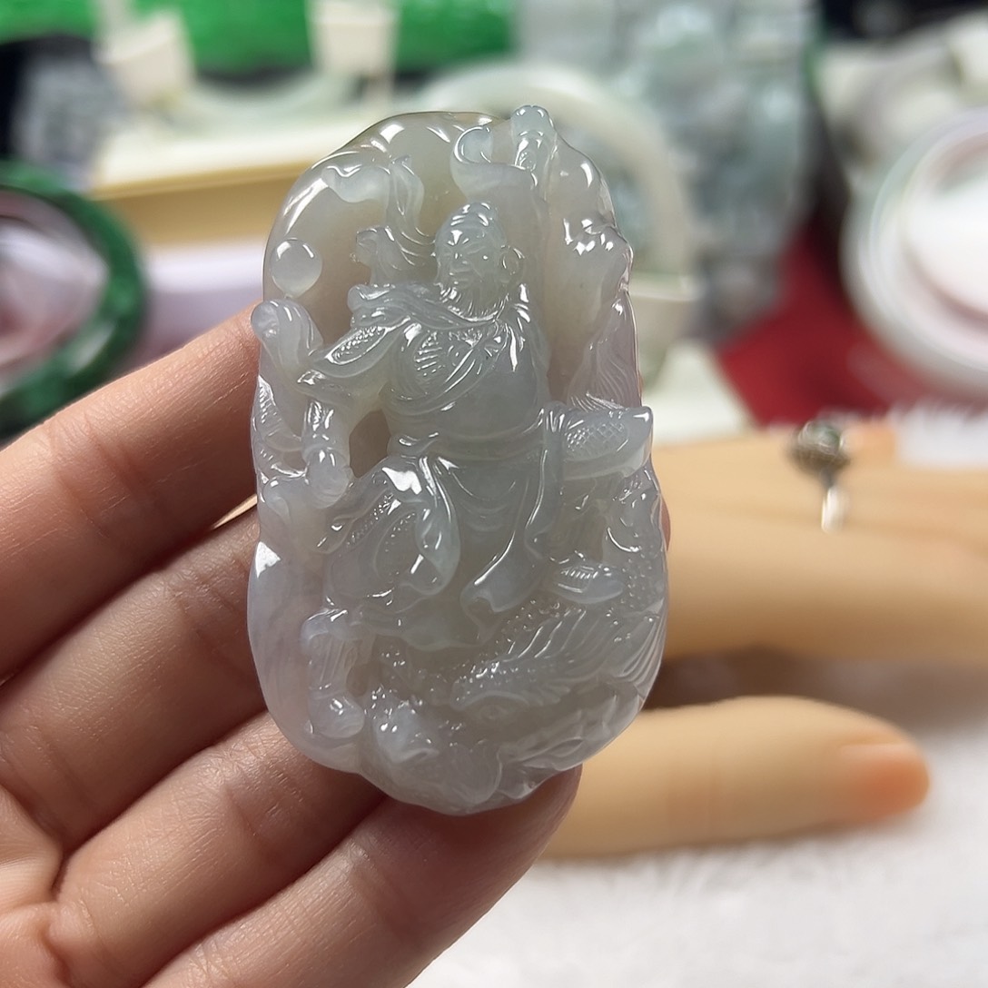 颈饰未镶嵌翡翠缅甸天然翡翠关公