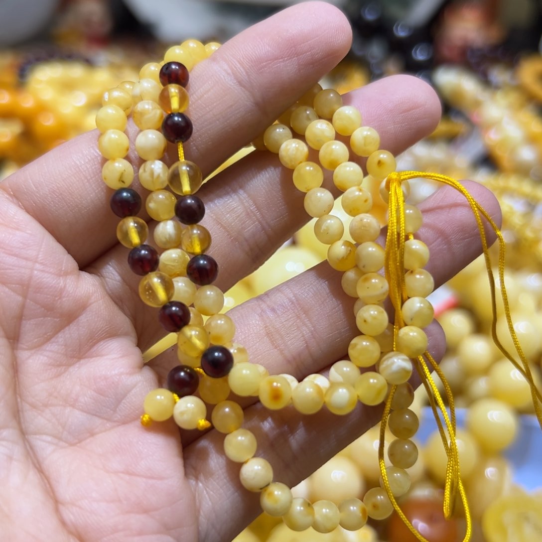 琥珀珠宝奇石未镶嵌