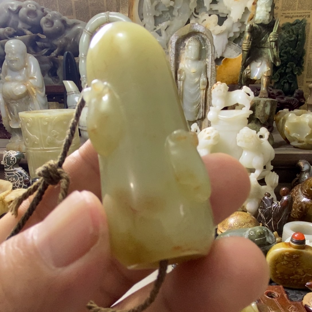 5***哥和田玉（糖玉）未镶嵌挂件