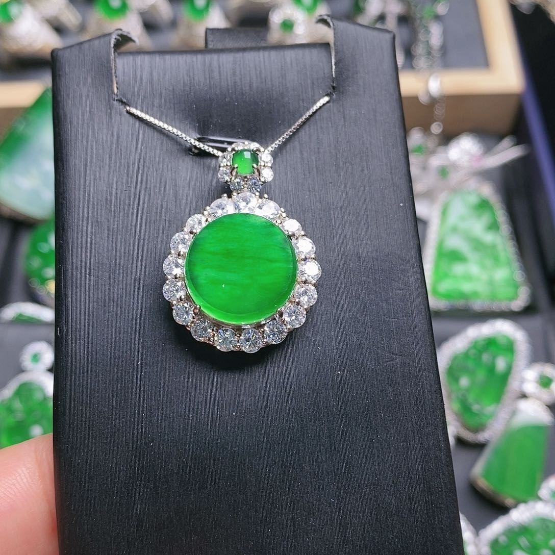 翡翠颈饰未镶嵌吊坠24