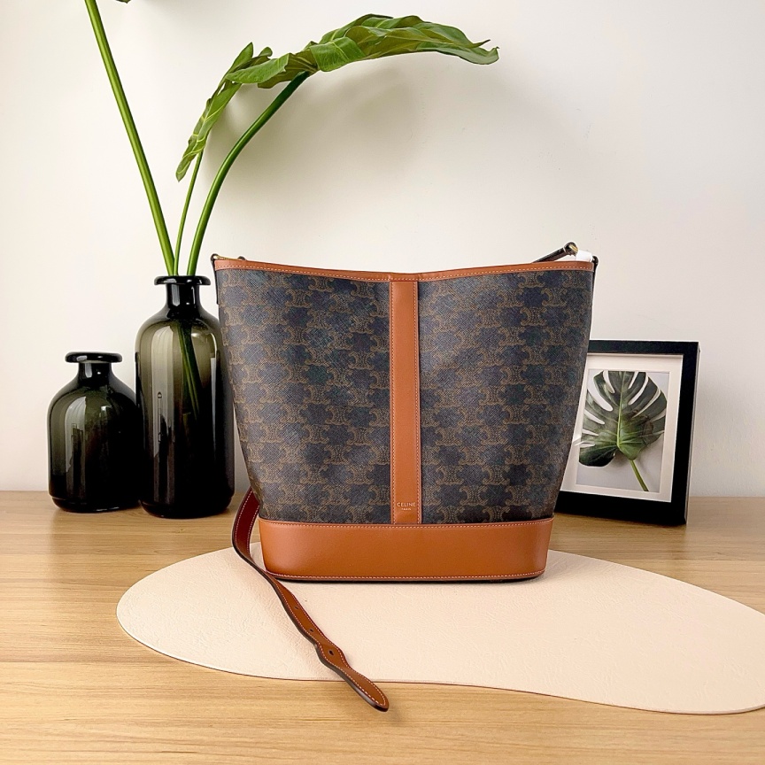 95新 Celine/思琳 【九筒奢品】Triomphe水桶中号/单肩包/1587