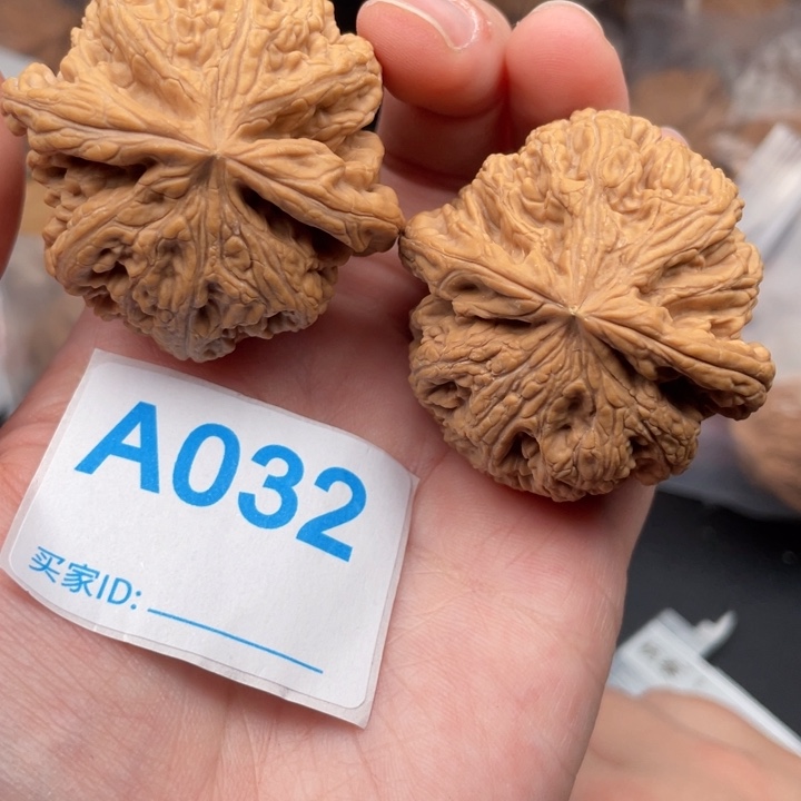 文玩核桃吊坠核桃