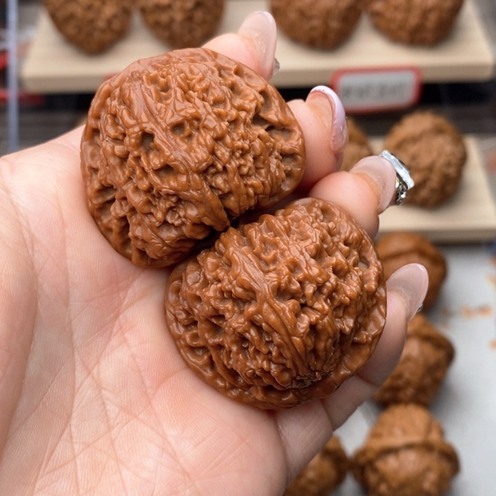 核桃把件南疆石核桃