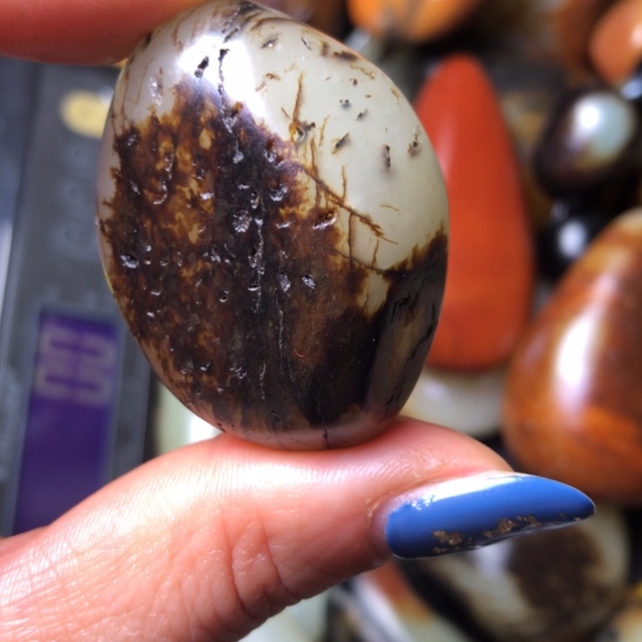 和田玉未镶嵌珠宝奇石