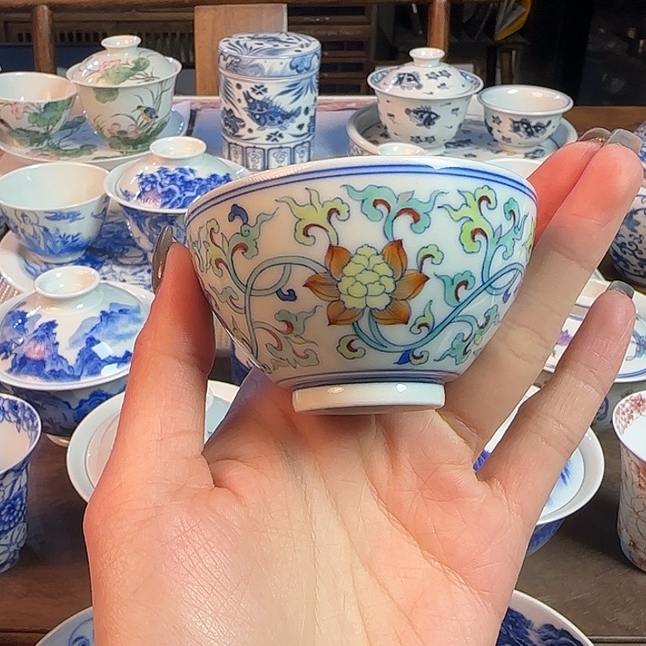 名窑口 斗彩缠枝花卉主人杯