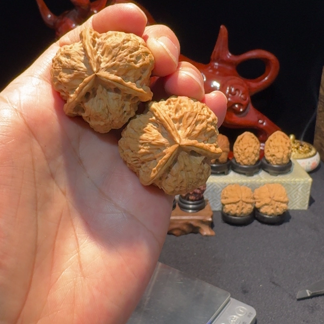 把件文玩核桃云南铁核桃19