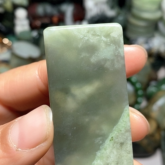 未镶嵌和田玉（糖玉）珠宝半成品