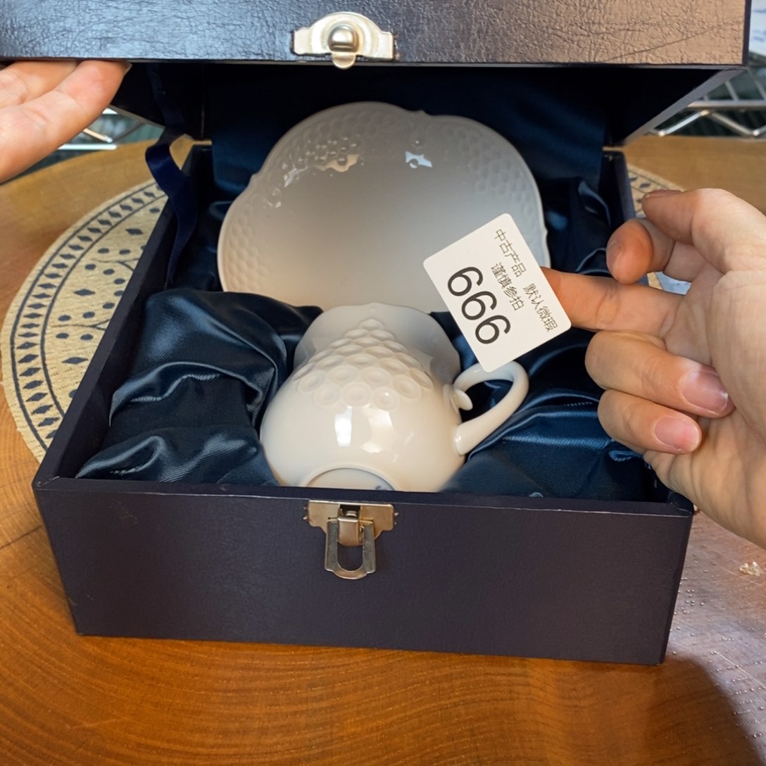 瓷器哈哈哈哈哈哈哈哈