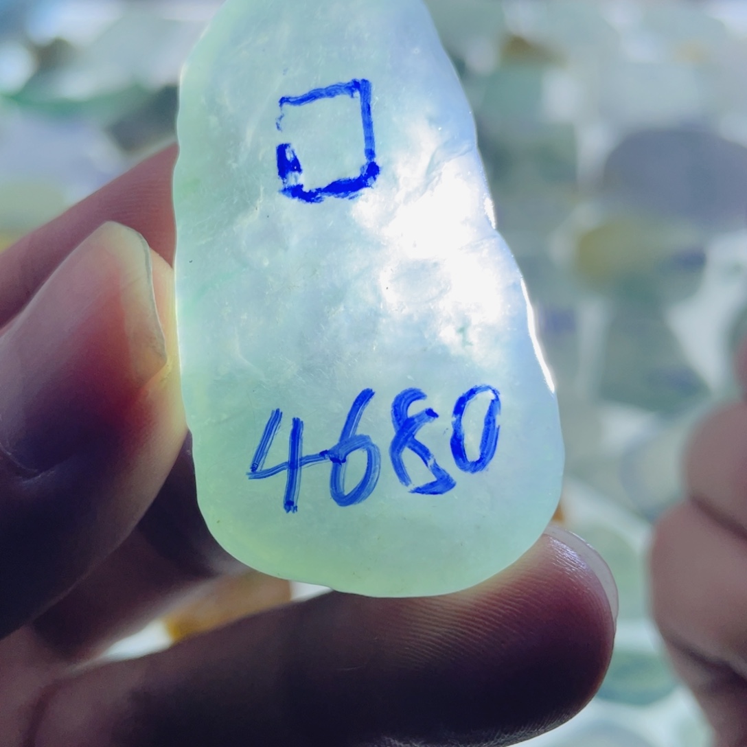 定制翡翠未镶嵌天然翡翠雕刻定制