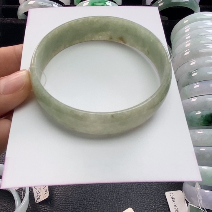 未镶嵌手镯翡翠公主