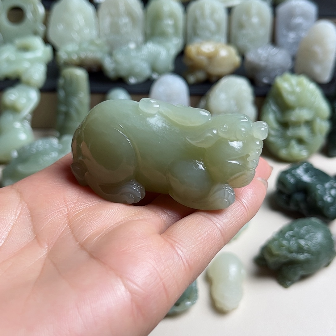 未镶嵌和田玉把件