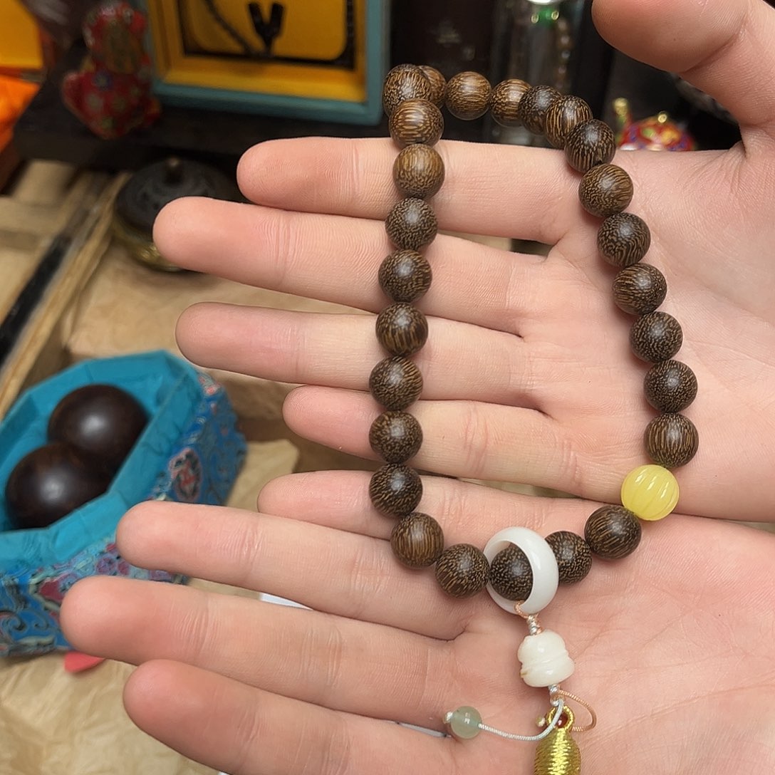 大叶紫檀（黑酸枝木类）