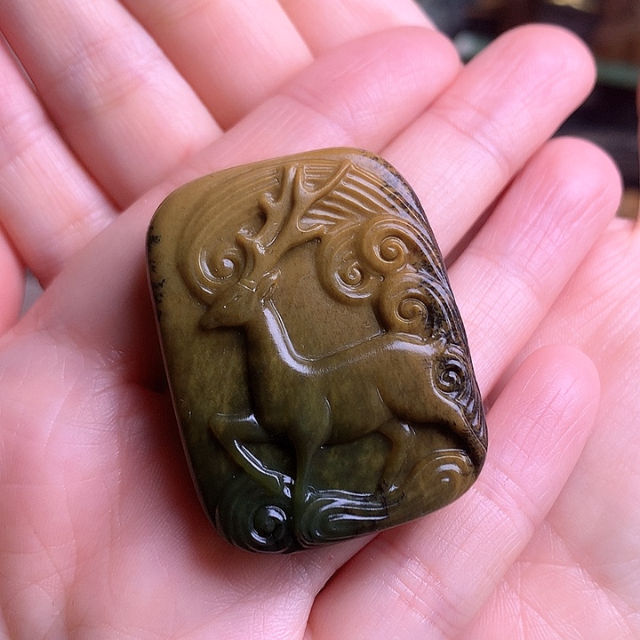 岫岩河磨玉（透闪石质玉）挂件未镶嵌